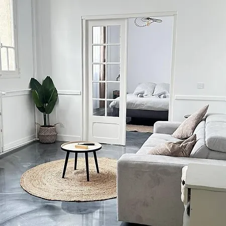 Elegant*epoxy*design&decor アパート ドンフロン